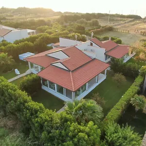 Letizia Holiday home
